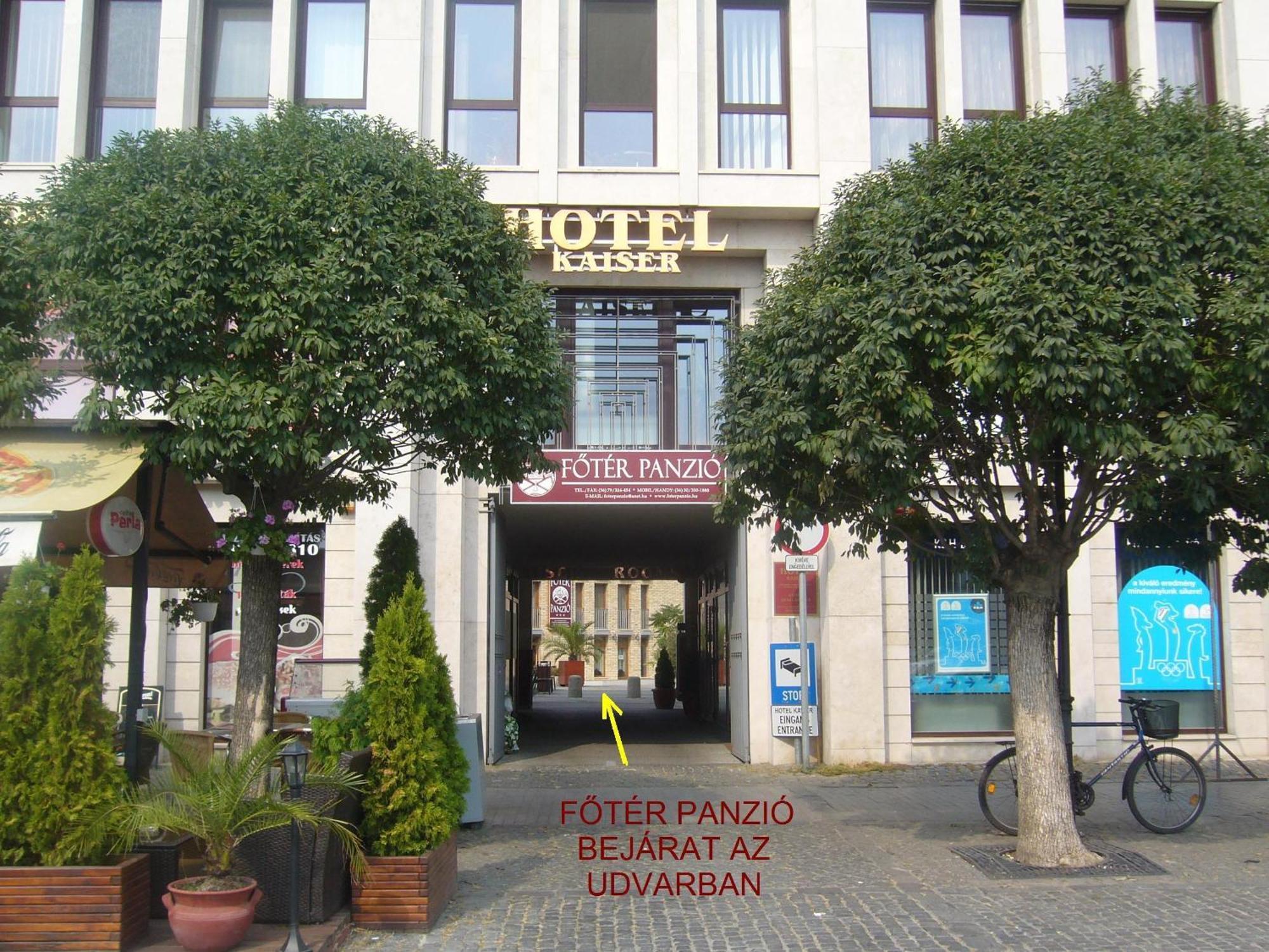 Foter Panzio Hotel Baja Exterior photo